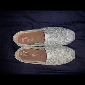 Toms slip ons